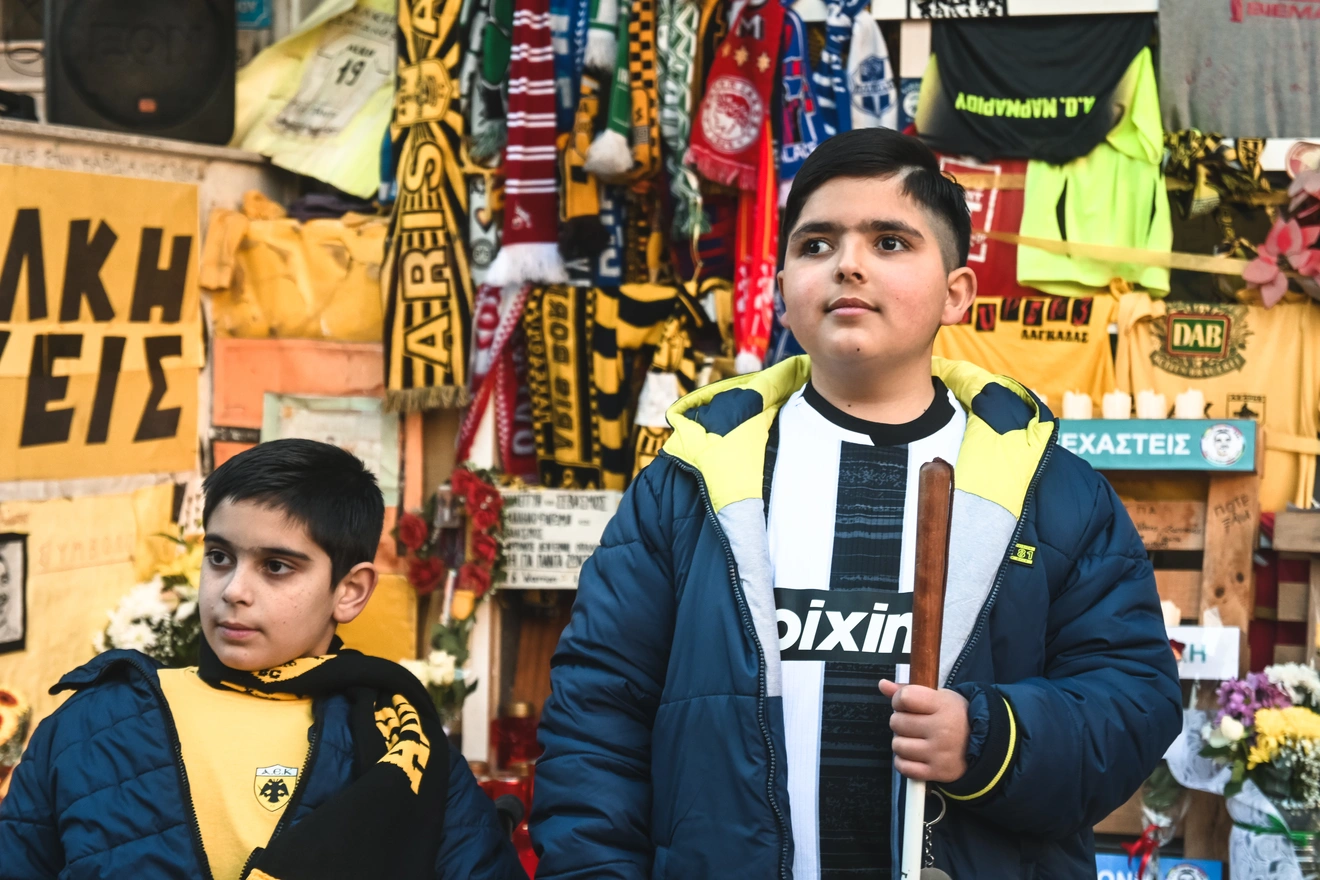 Ο Λέανδρος παρέα με τον Γιάννη. 