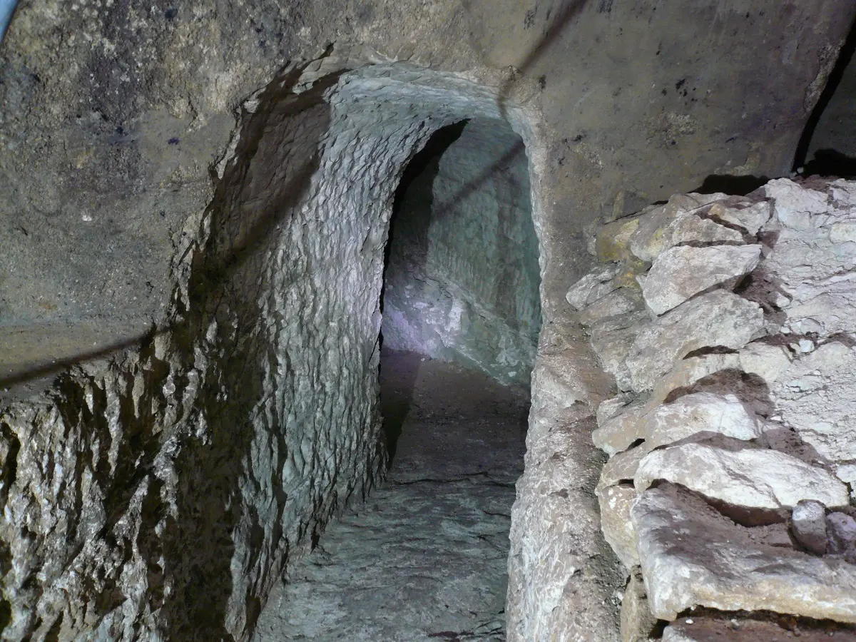 ypogeios-peiraias-10