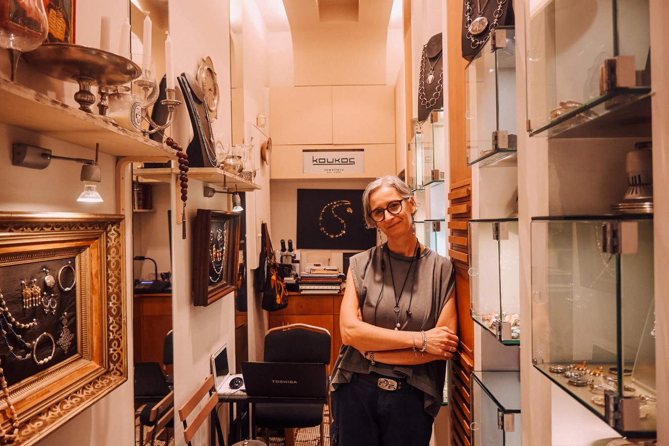 κλειστοφοβικά μαγαζιά.