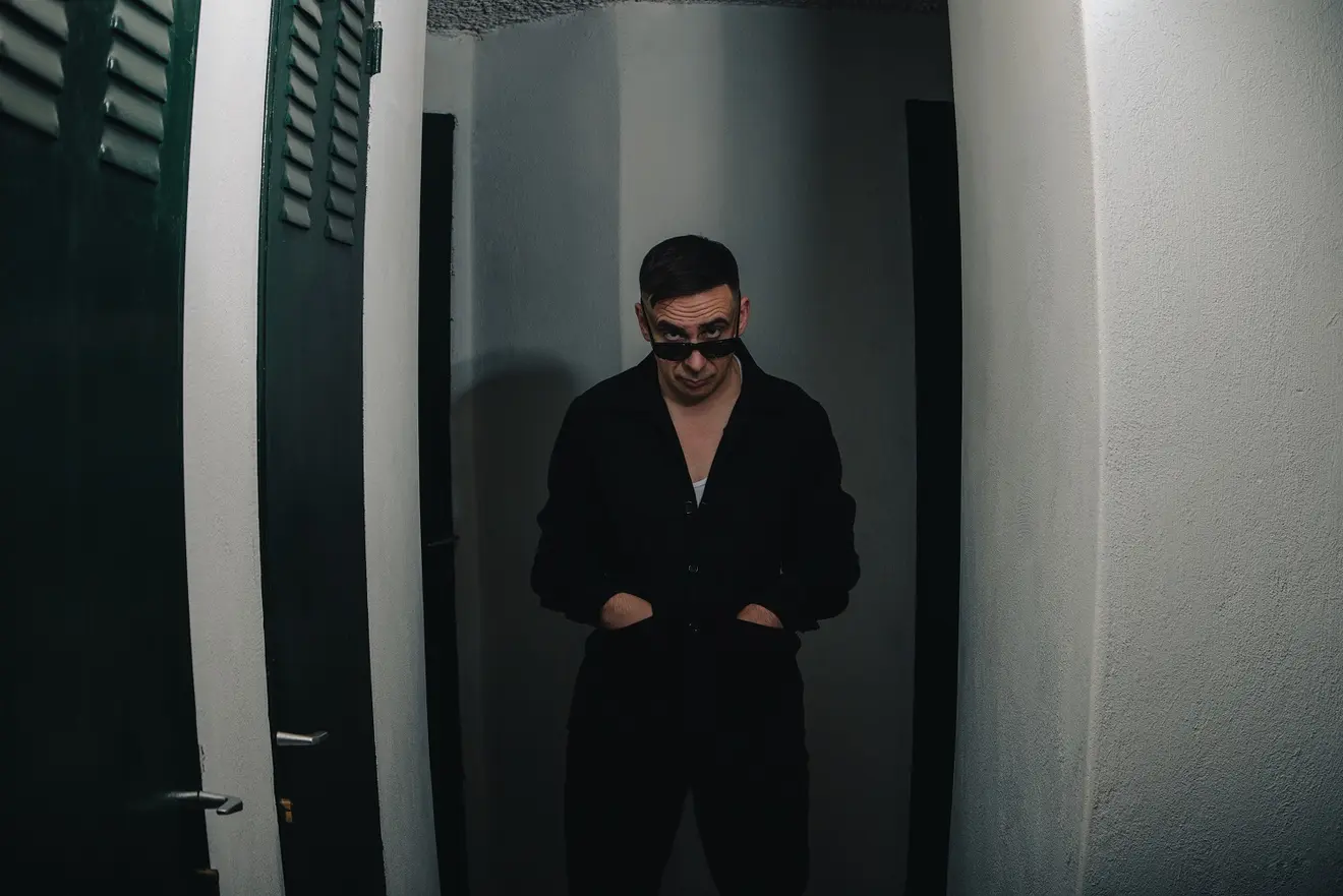 Μάκης Παπασημακόπουλος στο Personas