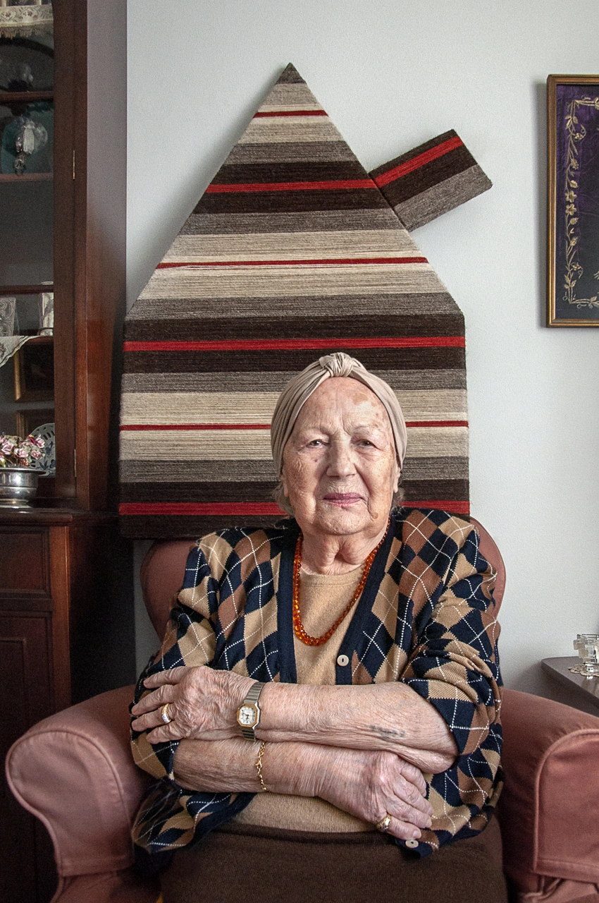 Ευτυχία Μπατίνου Εζρά