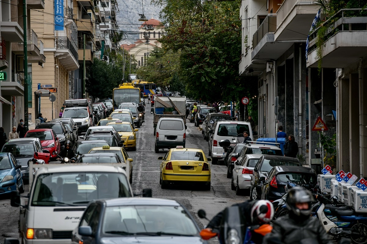 αυτοκίνητα κίνηση Αθήνα