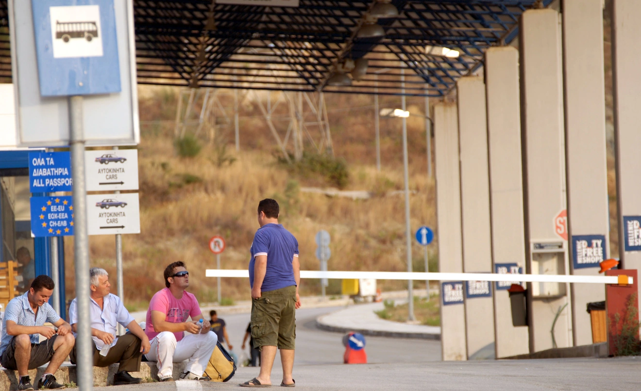 Πολίτες στα ελληνοαλβανικά σύνορα