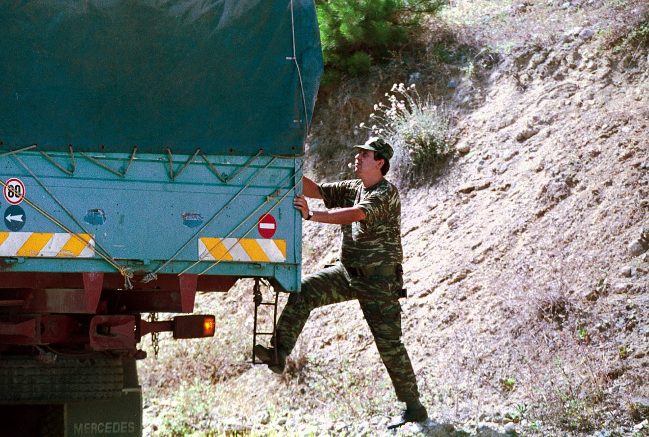 Ελληνικός στρατός στα σύνορα με την Αλβανία