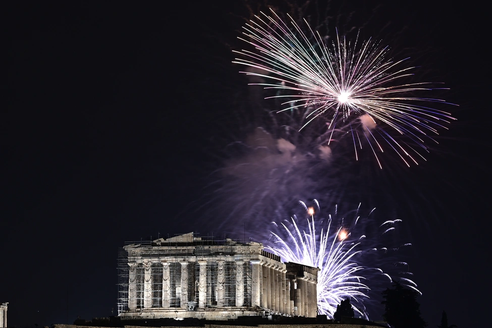 Έλευση του 2024 στην Αθήνα με show πυροτεχνημάτων