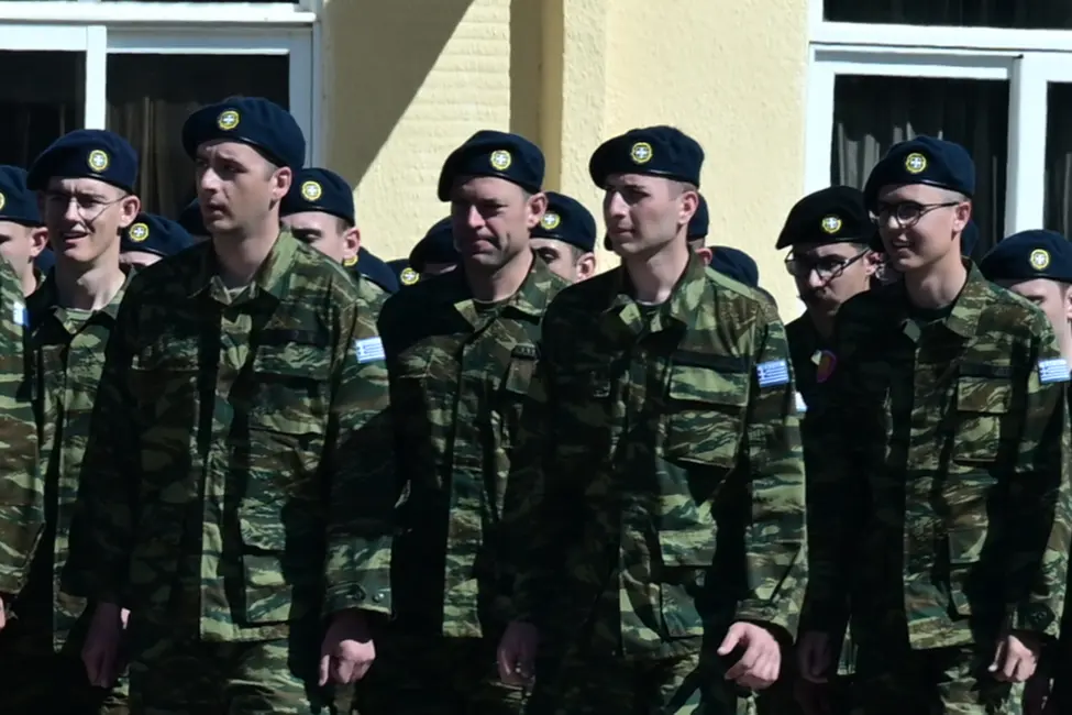 Ορκίστηκε ο Στέφανος Κασσελάκης στο στρατόπεδο της Θήβας