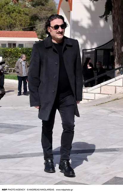 Βασίλης Χαραλαμπόπουλος