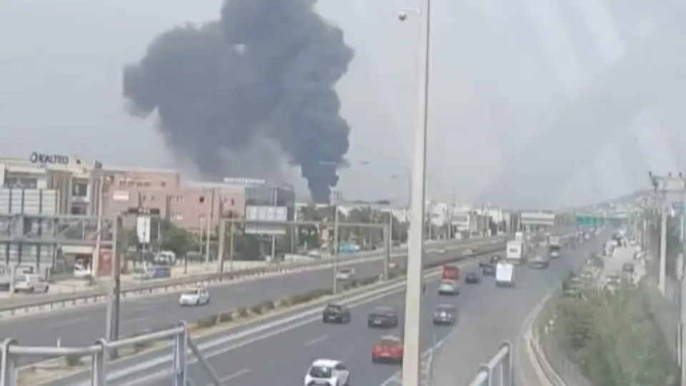 Φωτιά στην Κάτω Κηφισιά