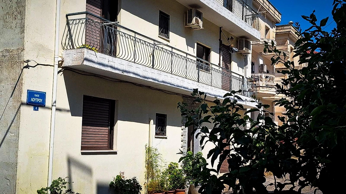 gunaikoktonia-amfilohia