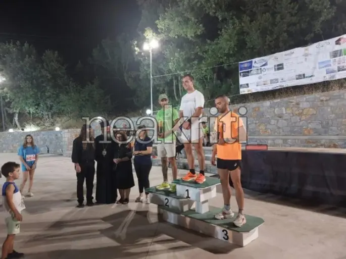 oikogeneia-giakoumaki