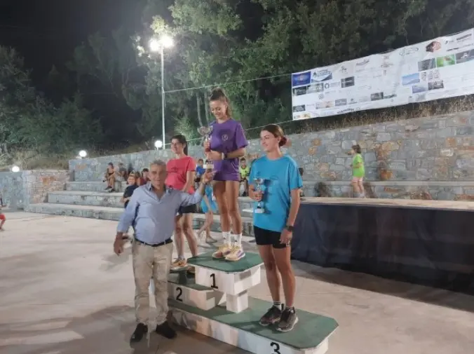 oikogeneia-giakoumaki