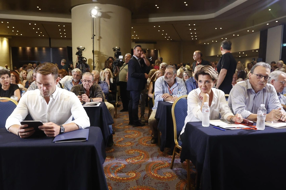 suriza-kentriki-epitropi