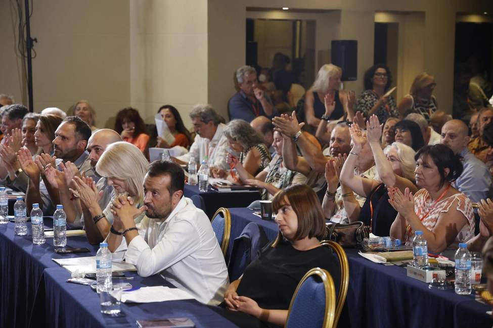 suriza-kentriki-epitropi 