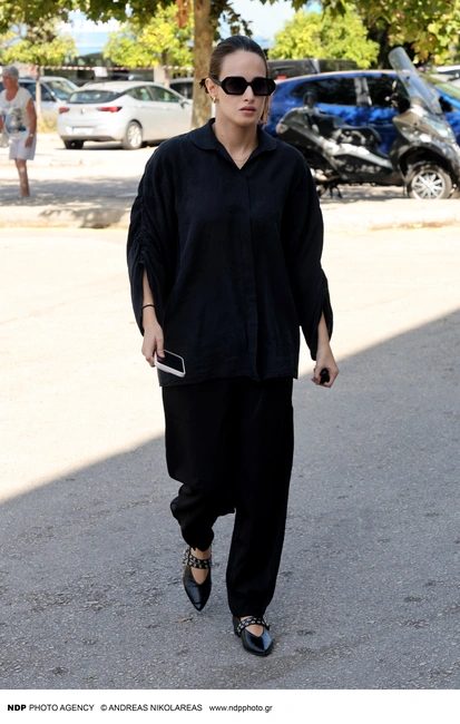 Η Μαρία Βοσκοπούλου στην κηδεία του Μίμη Πλέσσα