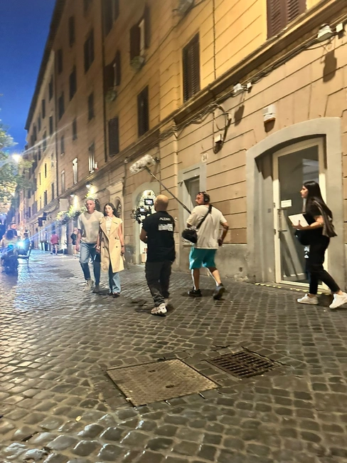 Θεοχάρης Ιωαννίδης και Χρύσα Μιχαλοπούλου στη Ρώμη για τα γυρίσματα του Ταμπού