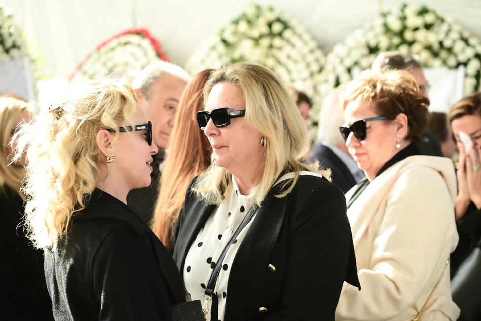 Κηδεία του εκδότη Αντώνη Λυμπέρη