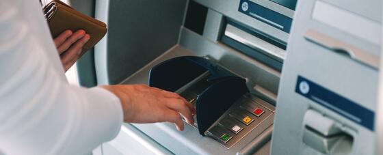 τραπεζα ατμ