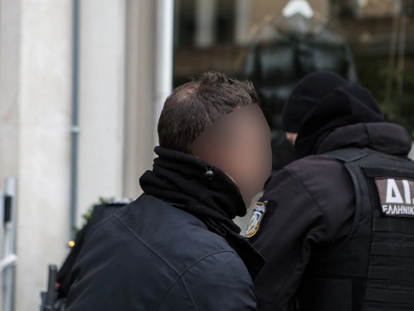 listeia se katastima rolex - astynomia