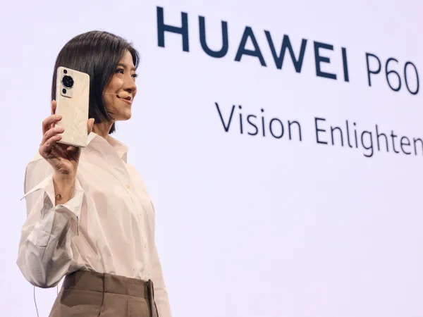 Νέα smartphones, νέο smartwatch και νέους φορητούς υπολογιστές ανακοίνωσε η Huawei για την Ευρώπη.