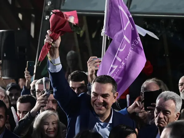 tsipras-peiraia