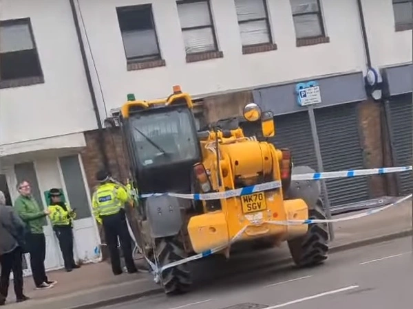 Ληστεία με γερανό στη Μεγάλη Βρετανία