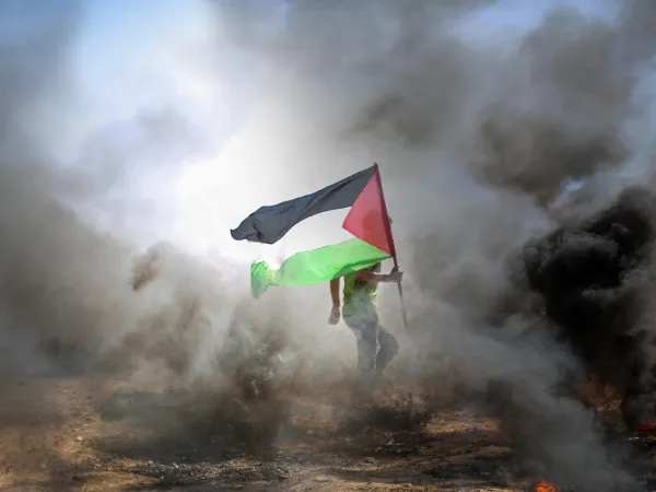 Διαδηλωτής στη Γάζα