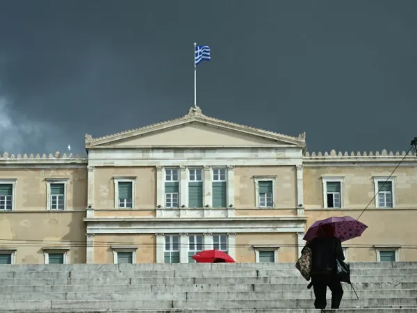 Μαύρα σύννεφα στην Αθήνα
