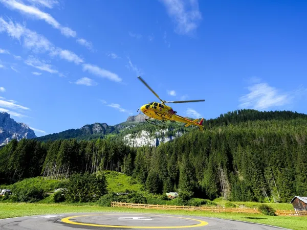 Ελικόπτερο στις Άλπεις