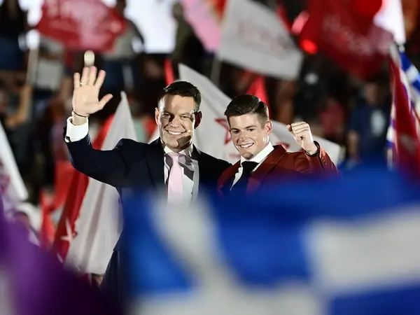 Ο Στέφανος Κασσελάκης στο Σύνταγμα