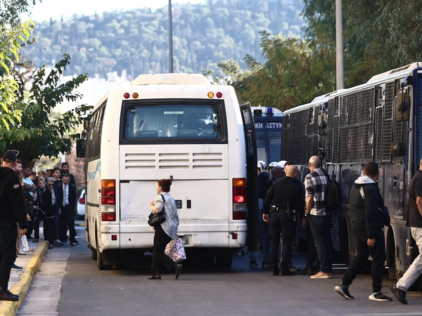 Μεταγωγή σε εισαγγελέα