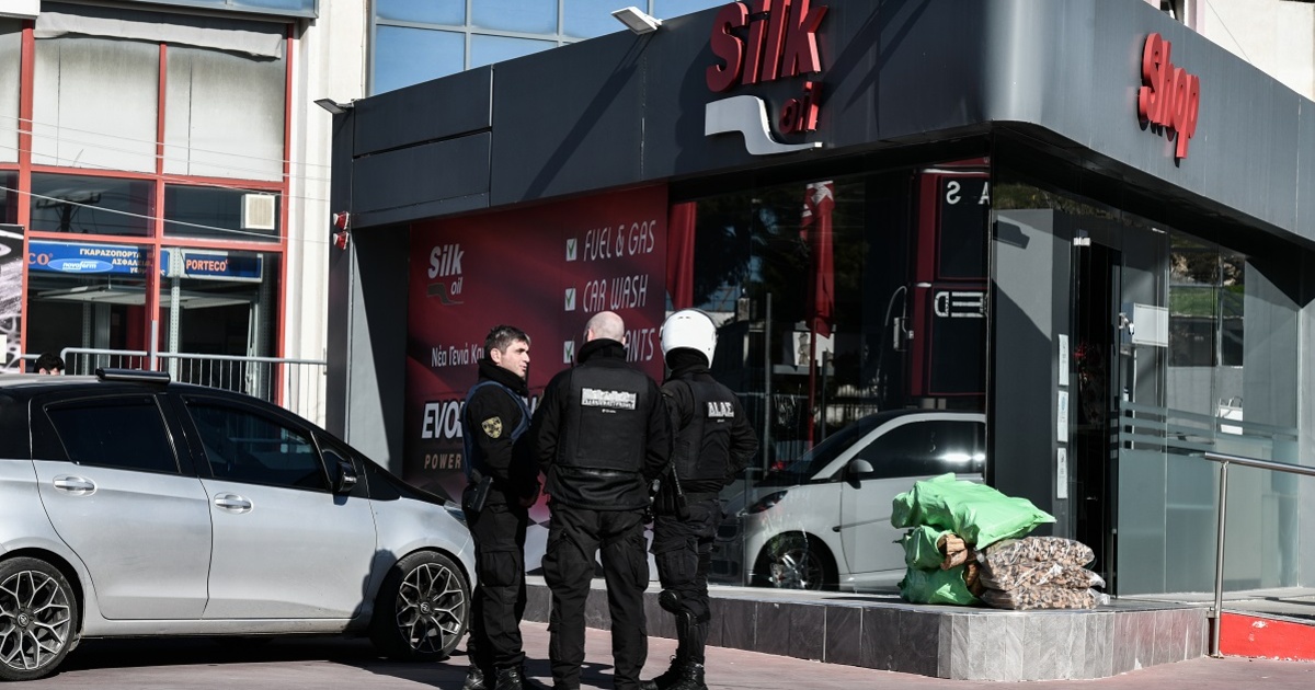 Ραφήνα: Αιματηρή συμπλοκή σε βενζινάδικο - Δύο τραυματίες σε επίθεση με μαχαίρι