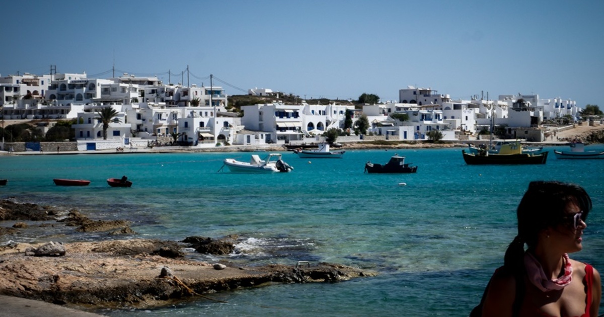 Μικρά, αλλά πανέμορφα: 7 ελληνικά νησιά που θα νιώσεις σαν να σταμάτησε ο χρόνος