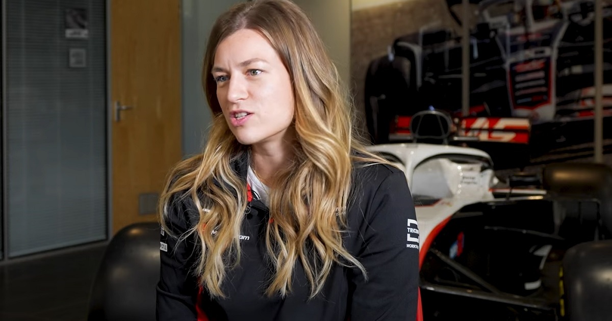 Η Λάουρα Μίλερ έγραψε ιστορία στη Formula 1: Η πρώτη γυναίκα μηχανικός αγώνα
