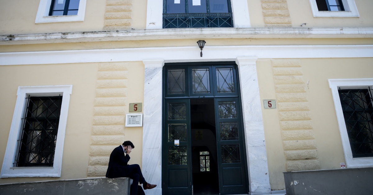 Εξάρχεια: Ποινική δίωξη για κακούργημα στον 28χρονο για την εν ψυχρώ εκτέλεση του 25χρονου