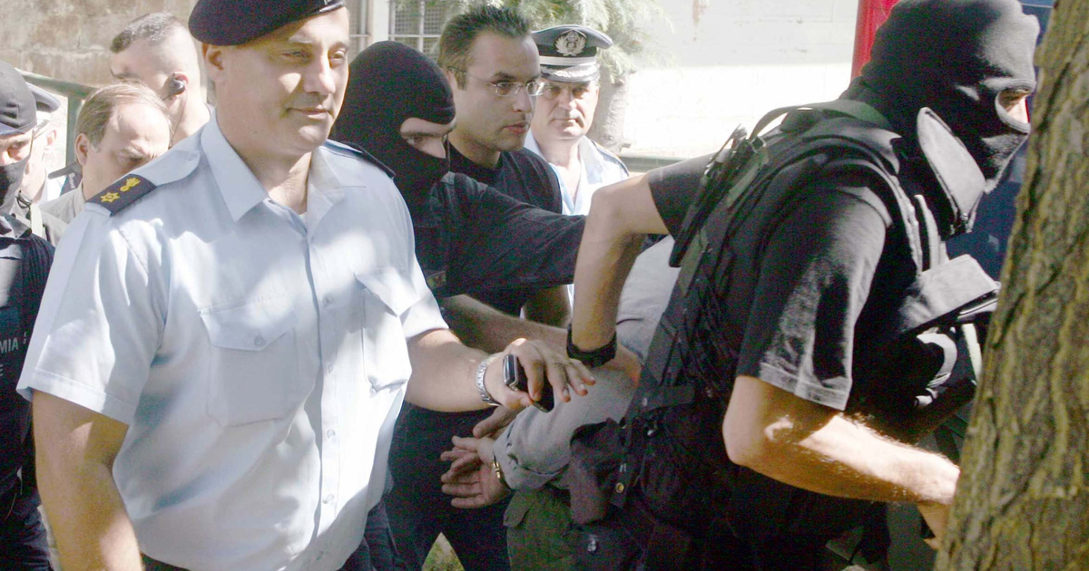 Από τον Παλαιοκώστα στον Ρωχάμη: Οι 3 πιο θεαματικές αποδράσεις στην ιστορία των ελληνικών φυλακών