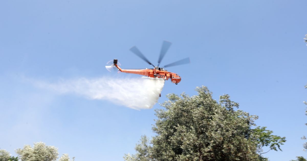 Φωτιά τώρα στην Ιεράπετρα: Κινητοποίηση της Πυροσβεστικής και από αέρος