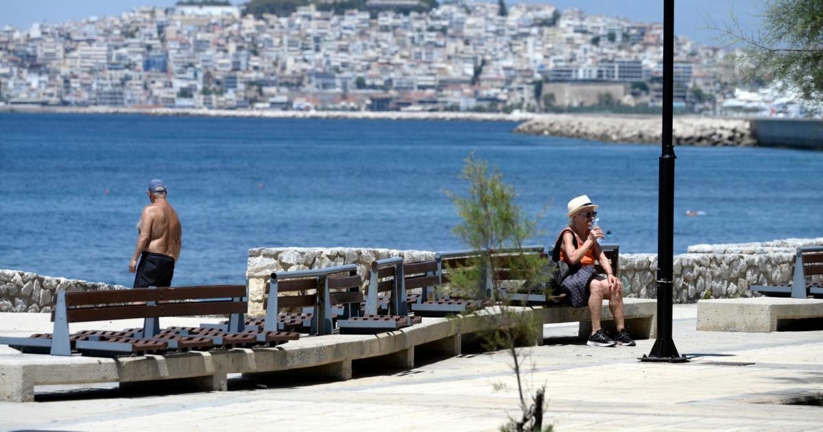 Καιρός: Στους 39 βαθμούς ο υδράργυρος την Κυριακή – Οι περιοχές που θα «βράσουν»