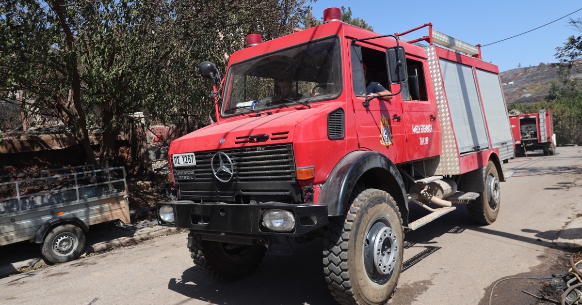 Εύβοια: 45χρονος έβαλε φωτιά και ταμπουρώθηκε στο σπίτι του - Aπειλεί τους πάντες