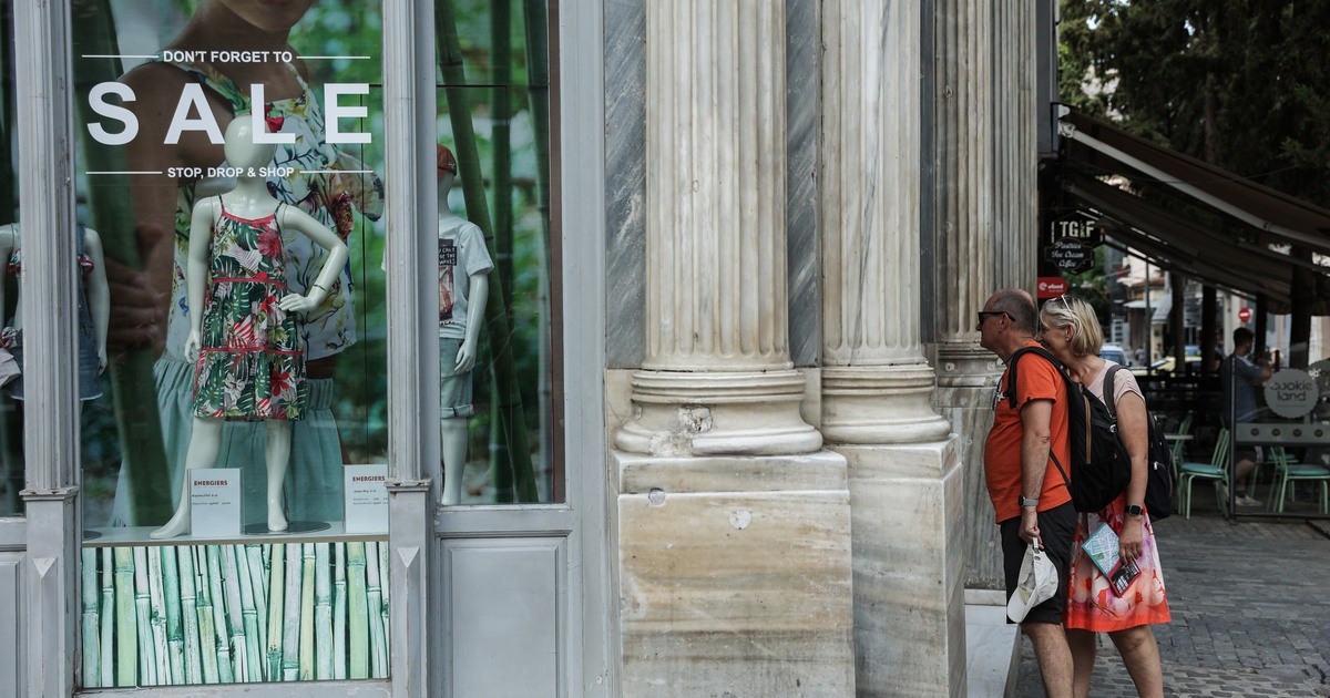 «Μπλακ άουτ» στην Ερμού: Χωρίς ρεύμα καταστήματα ρούχων, εστίασης και σούπερ μάρκετ