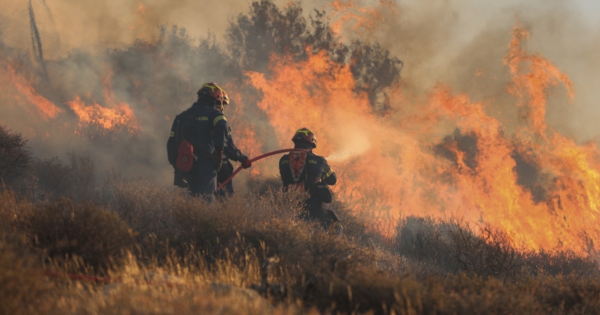 Φωτιά στην Βοιωτία: Ήχησε το 112 στον Άγιο Βασίλειο - Επιχειρούν αεροσκάφη και ελικόπτερα