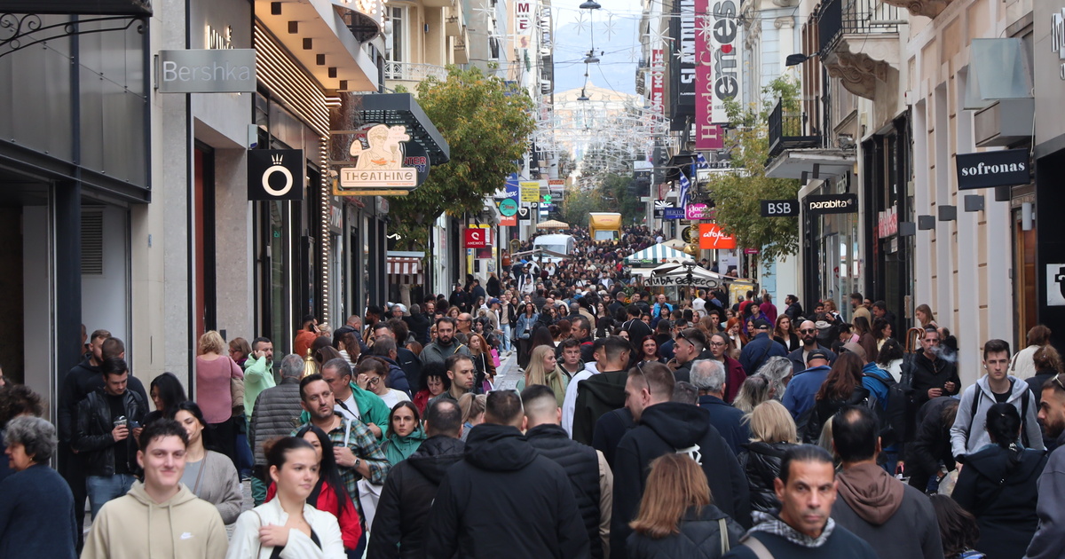 Ανοιχτά τα καταστήματα την Κυριακή, με φόντο την Πανελλαδική απεργία ιδιωτικών υπαλλήλων