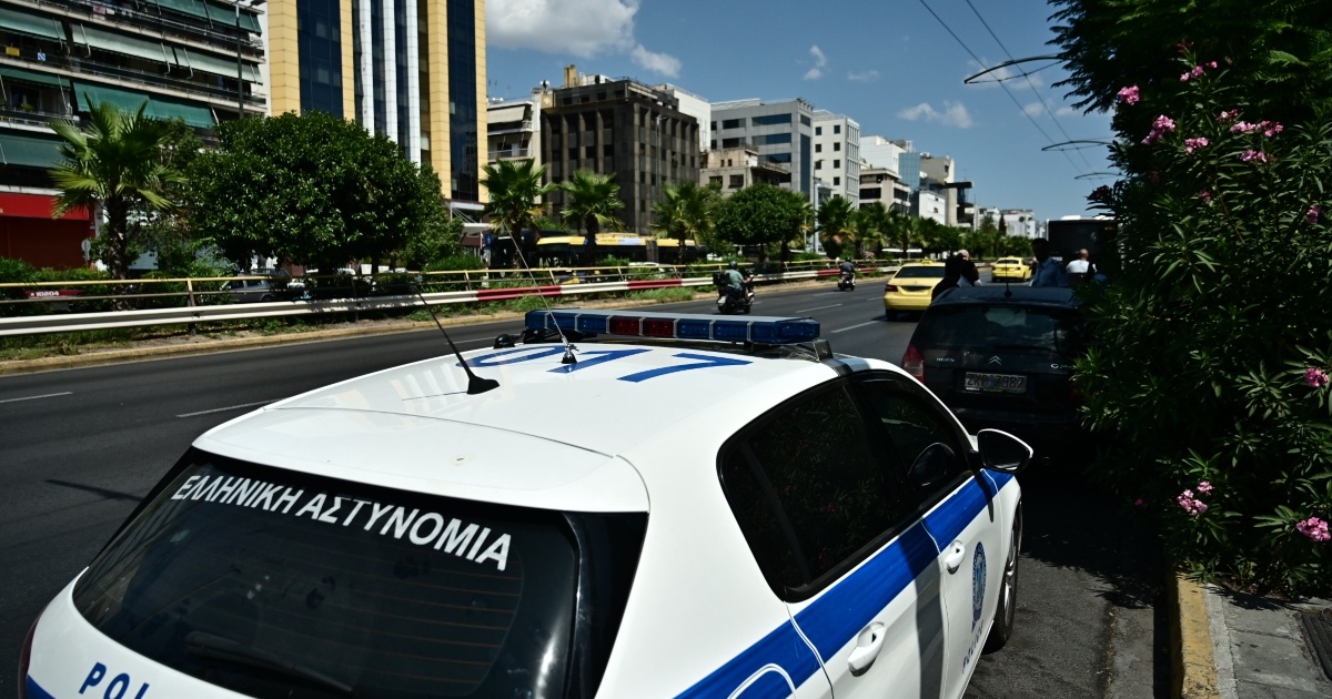 Τρόμος στα Μελίσσια: Ύποπτο αυτοκίνητο ακολουθούσε δύο ανήλικα κορίτσια – Κρύφτηκαν για να γλιτώσουν