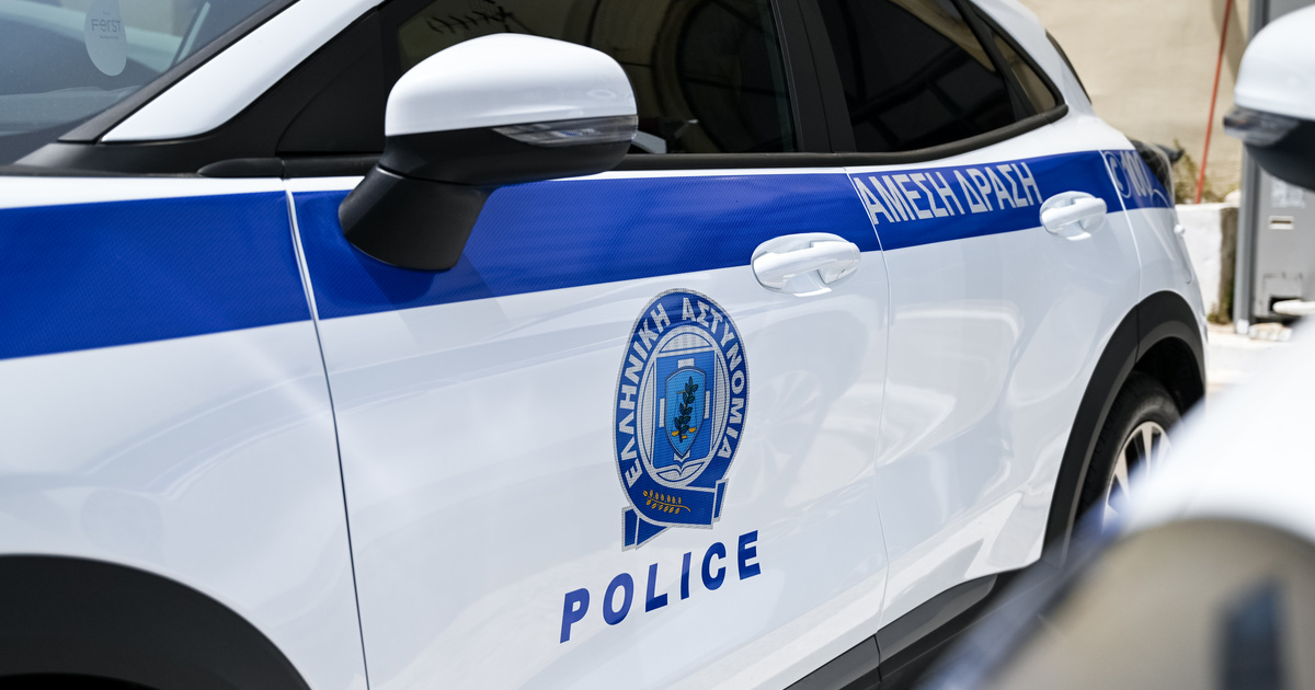 Λάρισα: Προσαγωγή άνδρα που κυκλοφορούσε γυμνός παρενοχλώντας τους περαστικούς