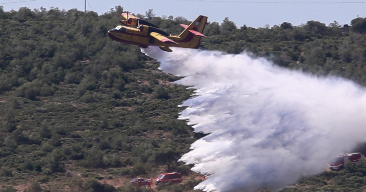 Χειροπέδες σε 70χρονο Γάλλο για την επικίνδυνη πυρκαγιά στο Λουτράκι: Σε ύφεση το πύρινο μέτωπο