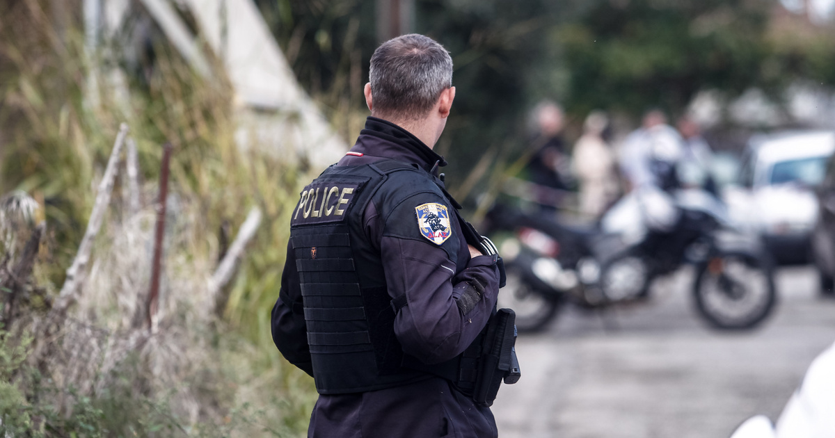 «Οικογενειακό» κύκλωμα με ναρκωτικά στην Αττική: Γνωστός αθλητής, αστυνομικοί και ειδικός φρουρός στα μέλη