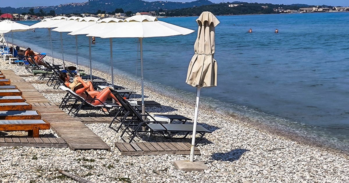«Όχι» στις διακοπές λένε οι μισοί Έλληνες: «Σκληρό» το ισοζύγιο για όσους πάνε