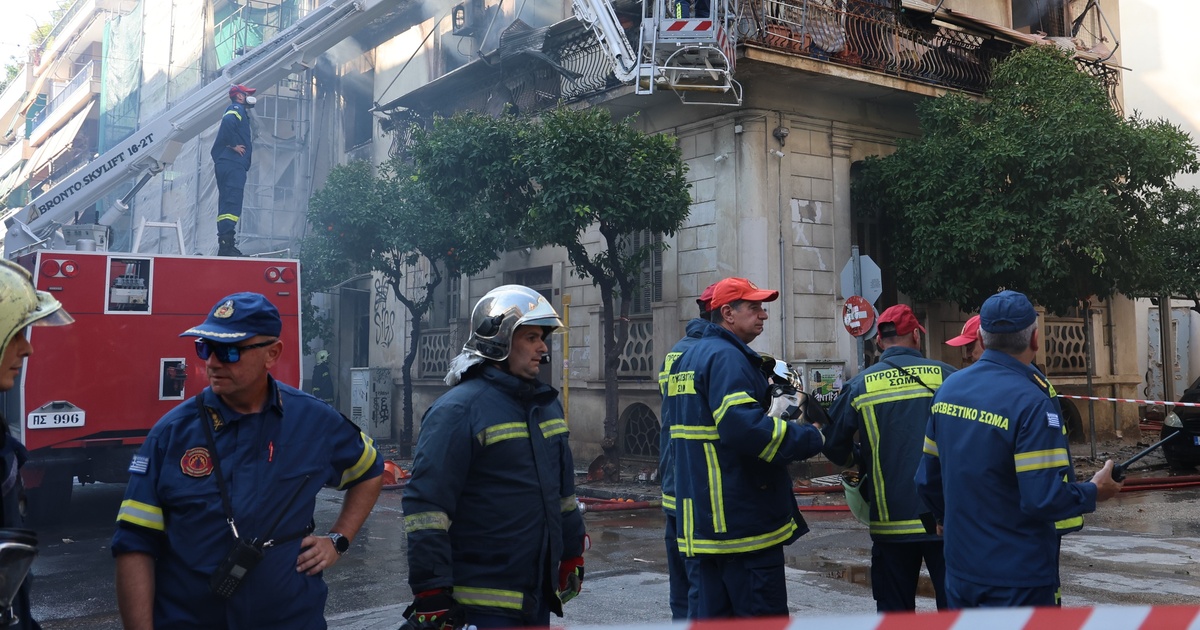 Καλλιθέα: Από πού ξεκίνησε η φωτιά - Ηλικιωμένη πήδηξε από το μπαλκόνι για να σωθεί