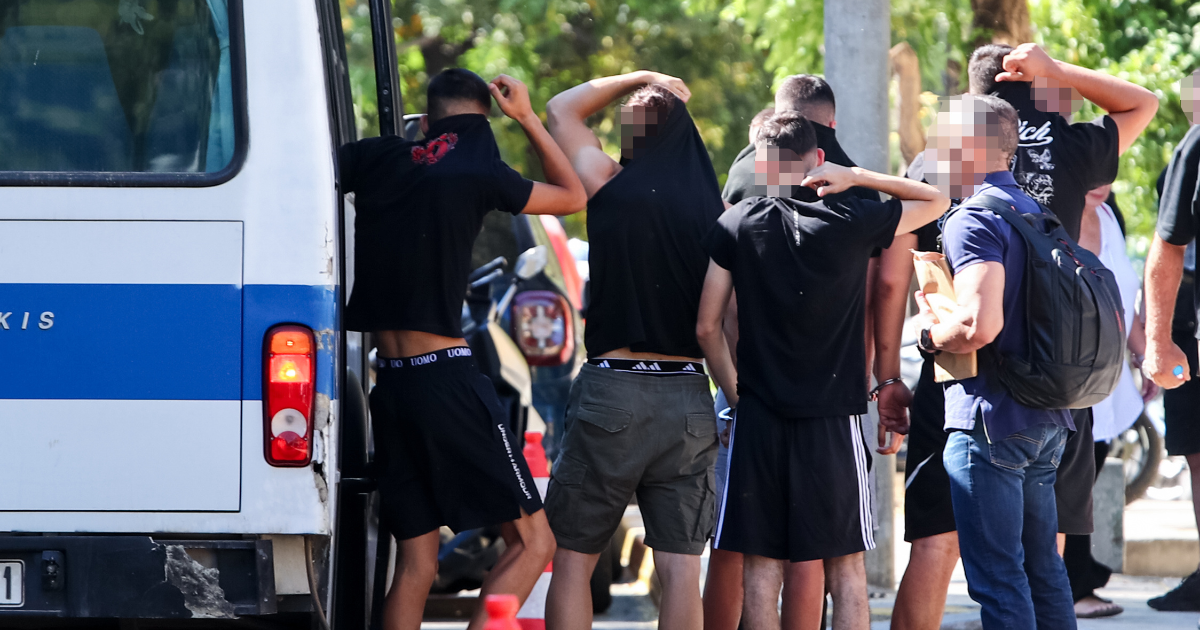 Καλλιθέα: Βαρύτατη δίωξη στους 7 συλληφθέντες της δολοφονίας του 15χρονου