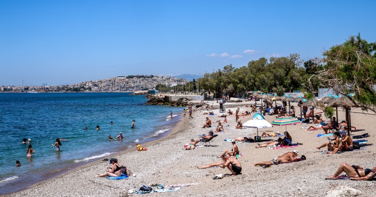 Ποιες παραλίες της Αττικής είναι «καθαρές» και ποιες ακατάλληλες για κολύμπι