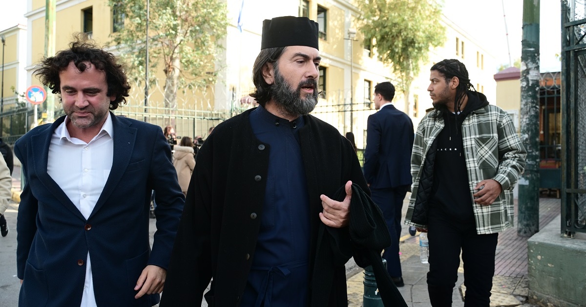 Κιβωτός του Κόσμου: Σε δίκη ο πατέρας Αντώνιος και η πρεσβυτέρα για τα οικονομικά του Οργανισμού